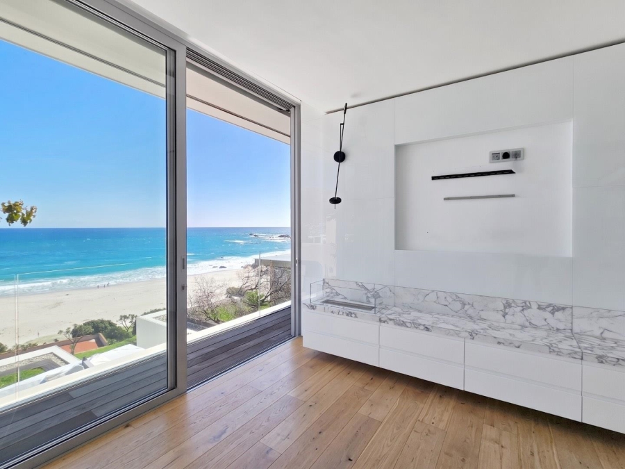To Let 3 Bedroom Property for Rent in Camps Bay Western Cape